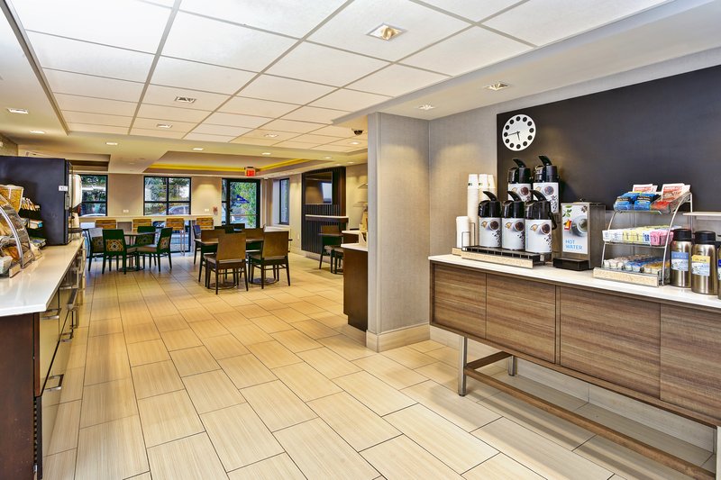 Holiday Inn Express BOSTON-WALTHAM - New Town, MA