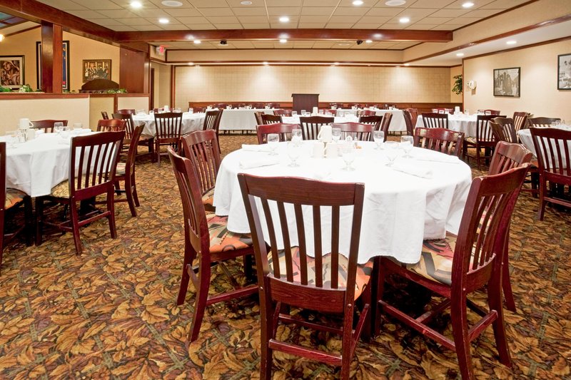 Holiday Inn - Alexandria, MN