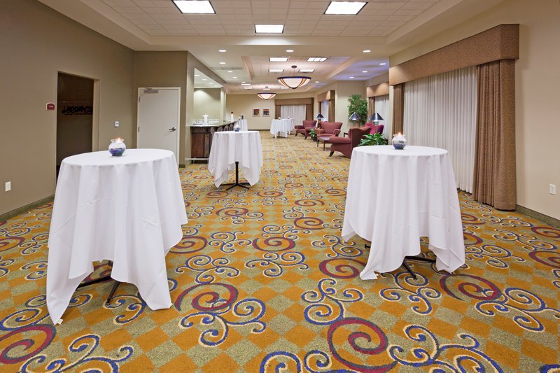 Holiday Inn CONFERENCE CTR MARSHFIELD - Marshfield, WI