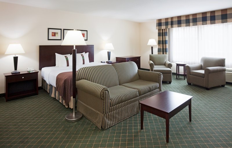 Holiday Inn CONFERENCE CTR MARSHFIELD - Marshfield, WI