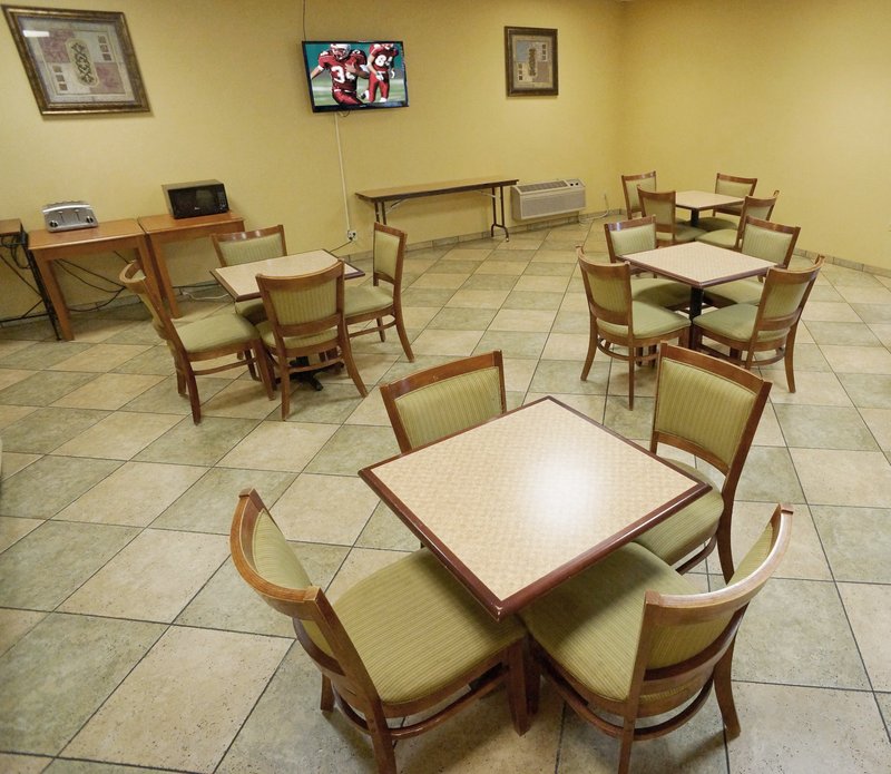 Red Roof Inn Gurnee-Waukegan - Waukegan, IL