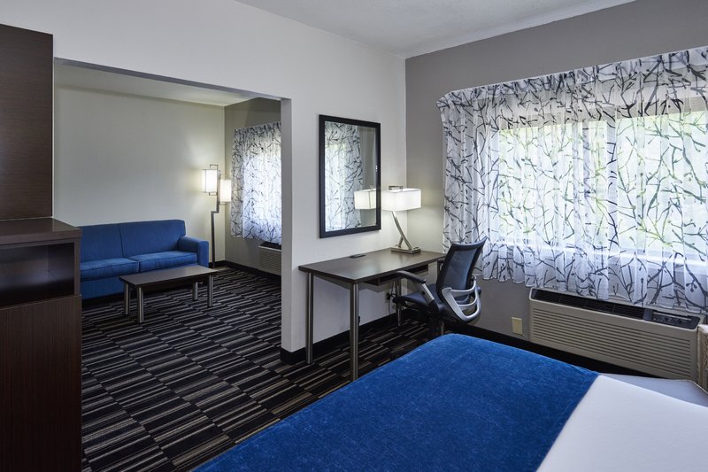 Holiday Inn Express - Pelham, AL