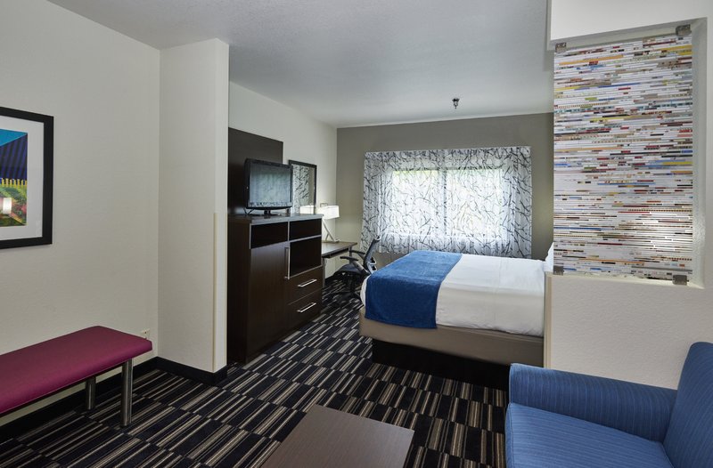 Holiday Inn Express - Pelham, AL