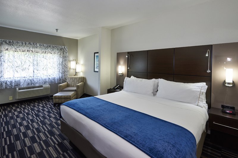 Holiday Inn Express - Pelham, AL