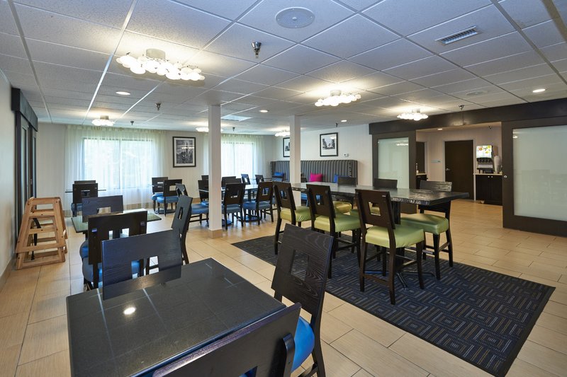 Holiday Inn Express - Pelham, AL
