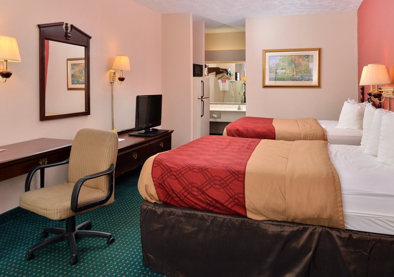 Quality Inn - Canton, MS