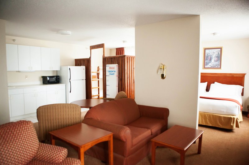 Holiday Inn Express HOWE (STURGIS, MI) - Howe, IN