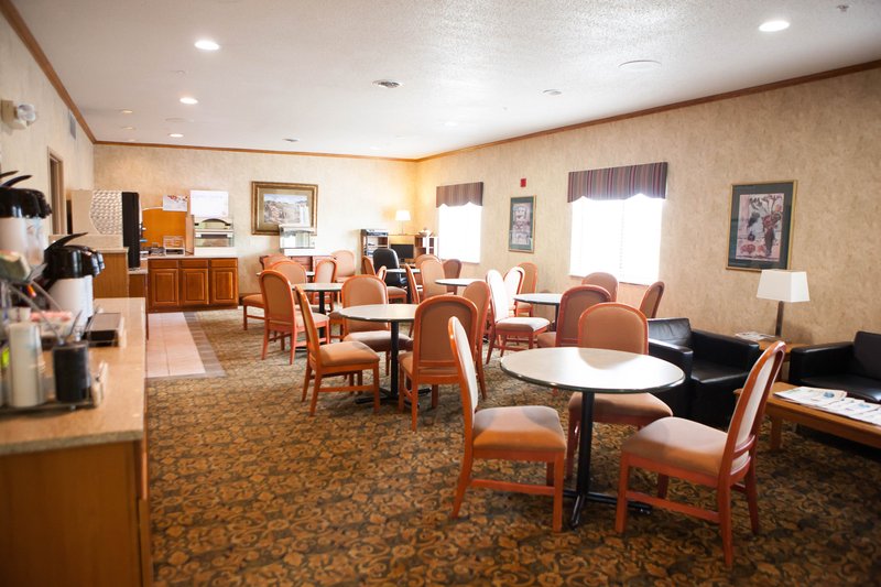 Holiday Inn Express HOWE (STURGIS, MI) - Howe, IN