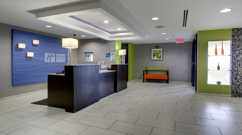 Holiday Inn Express Hotel & Suites Jackson Downtown-Coliseum - Jackson, MS