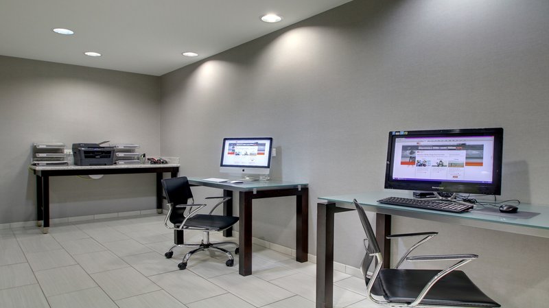 Holiday Inn Express Hotel & Suites Jackson Downtown-Coliseum - Jackson, MS