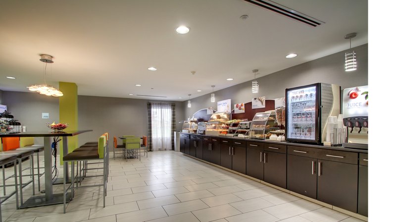 Holiday Inn Express Hotel & Suites Jackson Downtown-Coliseum - Jackson, MS