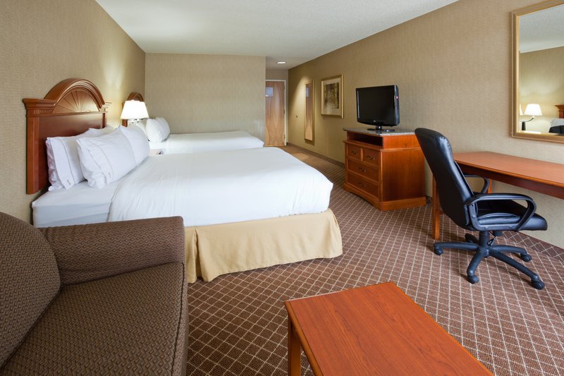 Holiday Inn Express CEDAR RAPIDS (COLLINS RD) - Cedar Rapids, IA