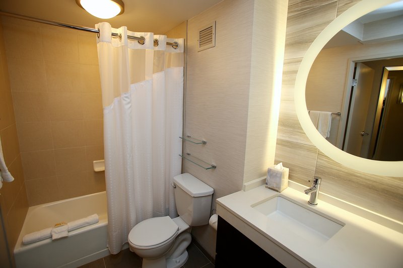 Holiday Inn - Long Beach, CA