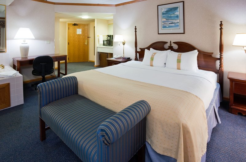 Holiday Inn HARBORVIEW - PORT WASHINGTON - Port Washington, WI