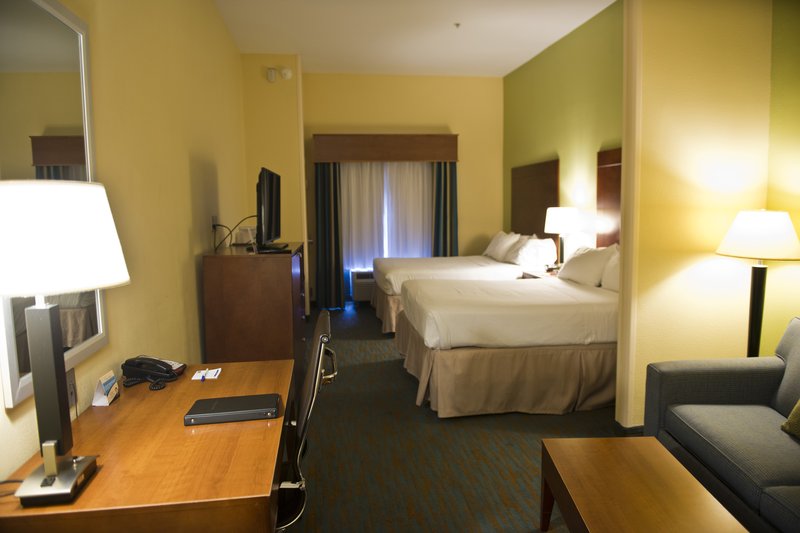 Holiday Inn Express & Suites ATLANTA EAST - LITHONIA - Dunwoody, GA