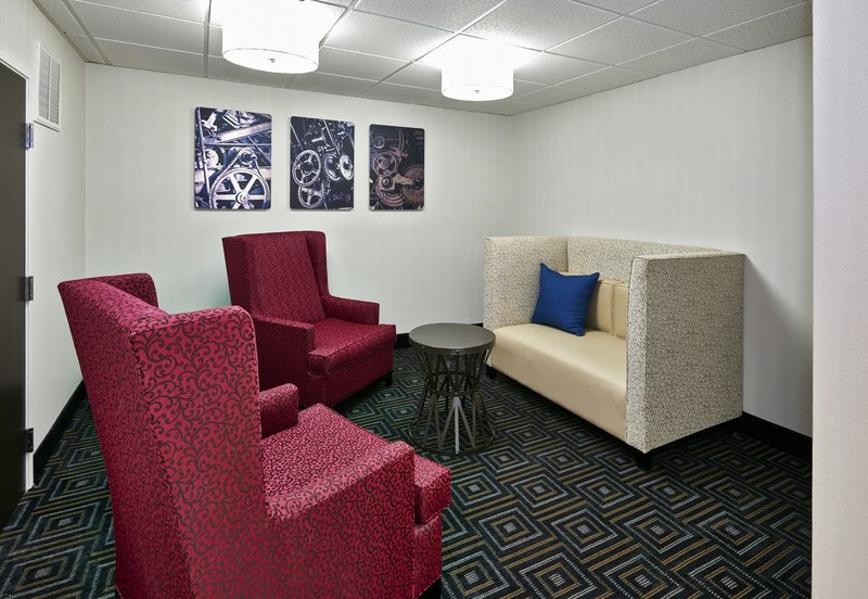 Holiday Inn Express - Pelham, AL