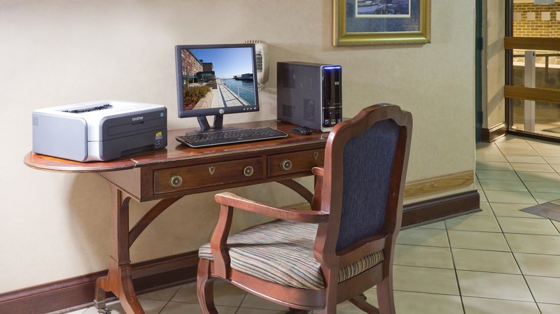 Holiday Inn HARBORVIEW - PORT WASHINGTON - Port Washington, WI