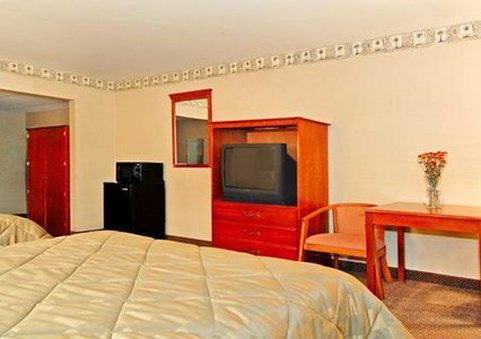 Quality Inn Levittown-Bensalem - Levittown, PA