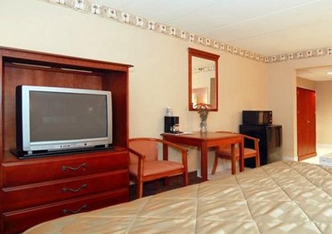 Quality Inn Levittown-Bensalem - Levittown, PA