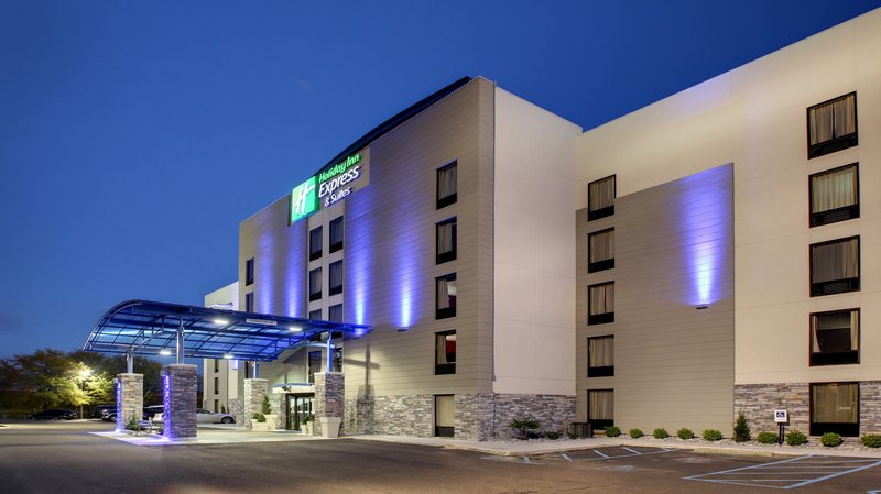 Holiday Inn Express Hotel & Suites Jackson Downtown-Coliseum - Jackson, MS