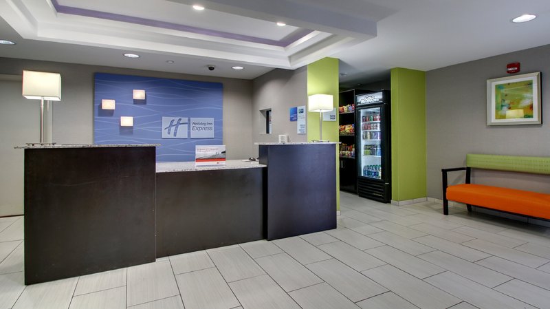 Holiday Inn Express Hotel & Suites Jackson Downtown-Coliseum - Jackson, MS