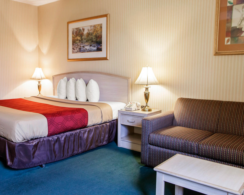 Econo Lodge - Somerset, NJ