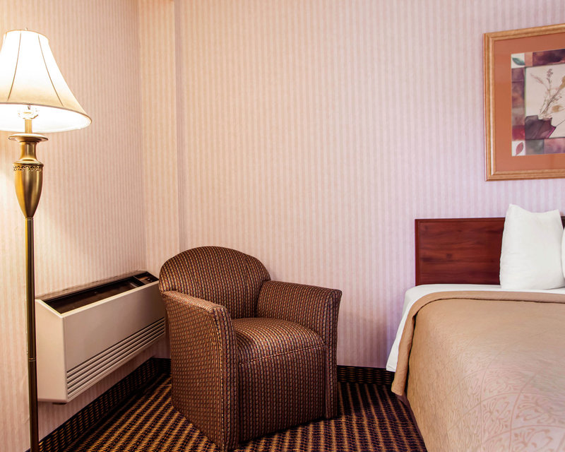 Econo Lodge - Somerset, NJ