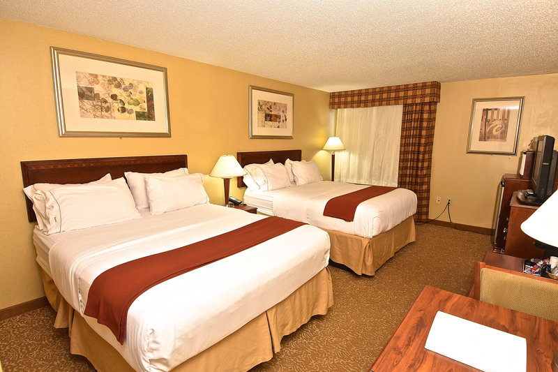 Holiday Inn Express Hotel & Suites Fenton - Fenton, MO