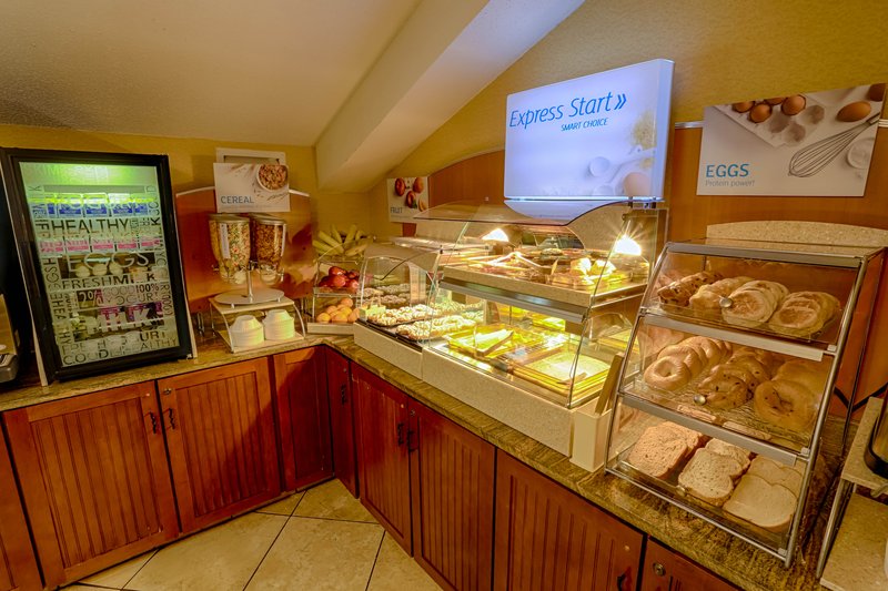 Holiday Inn Express - Bemidji, MN