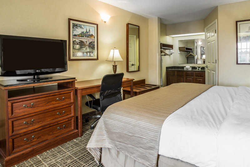 Quality Inn - Bessemer, AL
