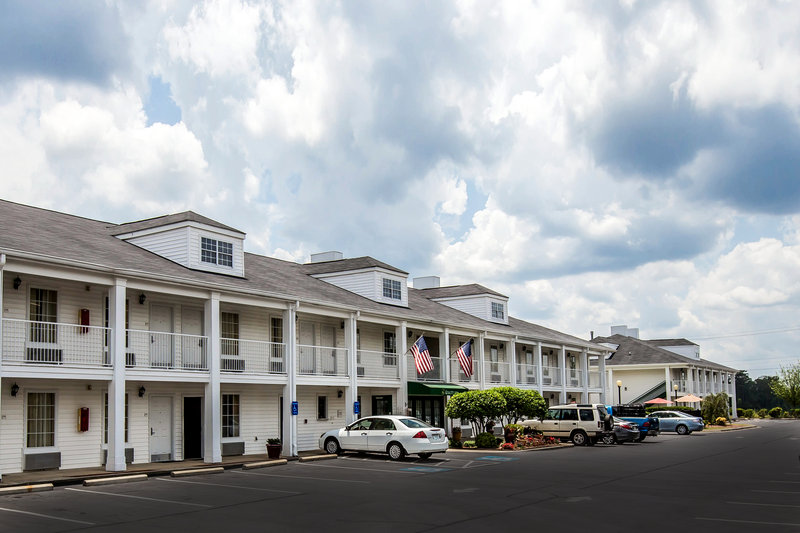 Quality Inn - Bessemer, AL
