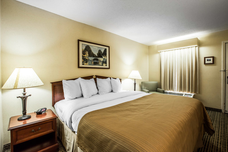 Quality Inn - Bessemer, AL