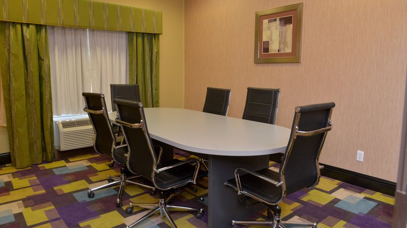 Holiday Inn Express & Suites BATON ROUGE NORTH - Zachary, LA