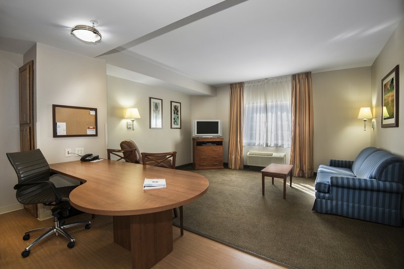 Candlewood Suites-Conway - Damascus, AR