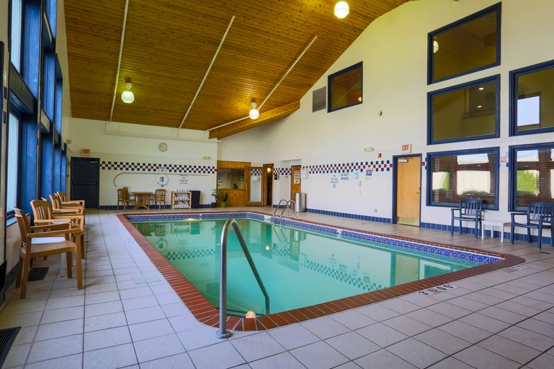 Holiday Inn Express - Bemidji, MN