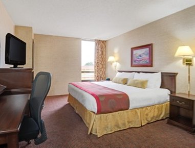 Best Western Plus Austin Central - Austin, TX