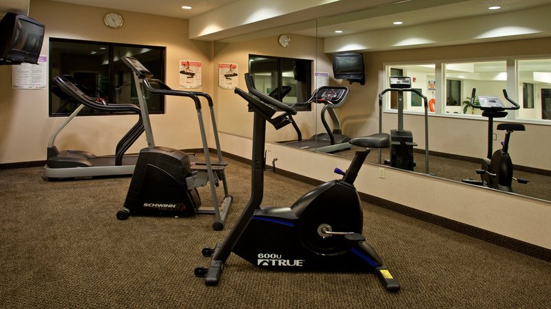 Holiday Inn Express GROVE CITY (OUTLET CENTER) - Mercer, PA