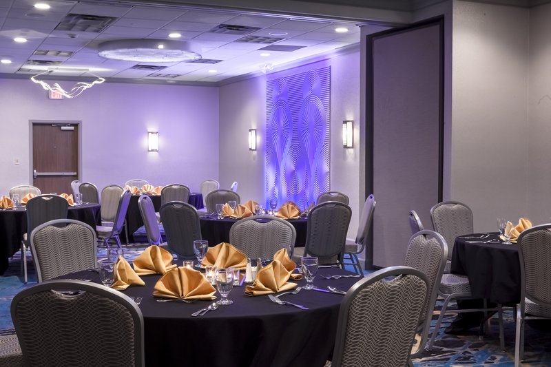 Holiday Inn - Coralville, IA