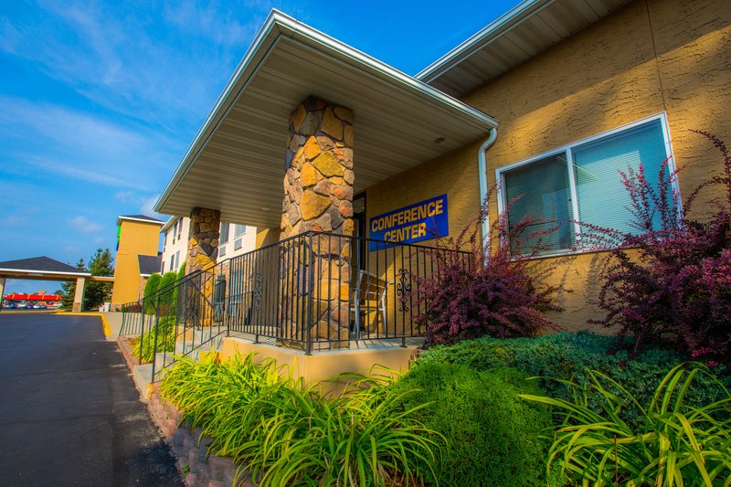 Holiday Inn Express - Bemidji, MN