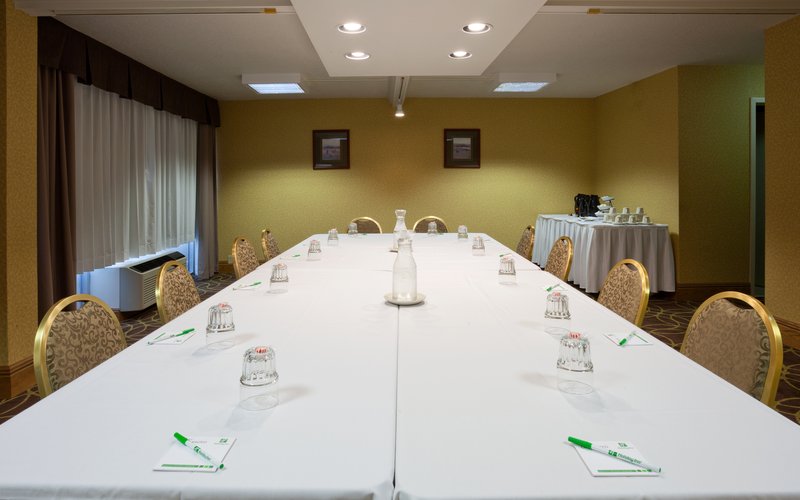 Holiday Inn - Marquette, MI