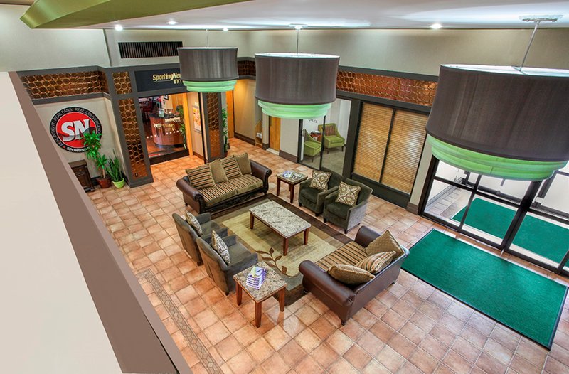 Holiday Inn Westbury-Long Island - Williston Park, NY