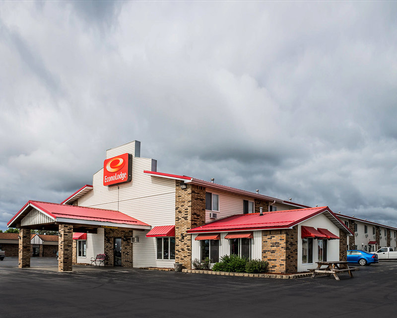Econo Lodge - Escanaba, MI