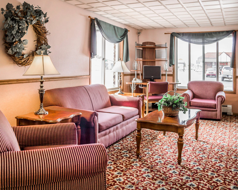 Econo Lodge - Escanaba, MI