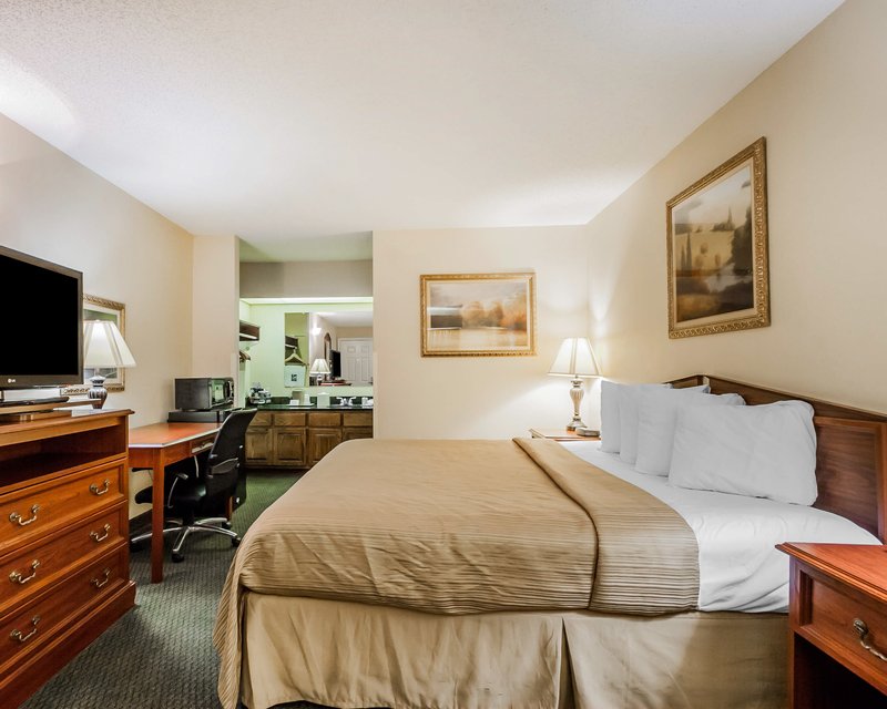 Quality Inn - Arab, AL