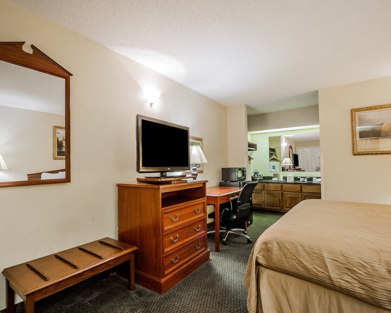 Quality Inn - Arab, AL