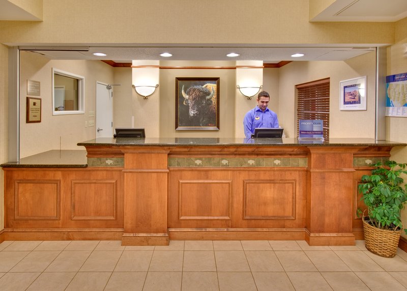 Candlewood Suites-Fargo-N - Leonard, ND