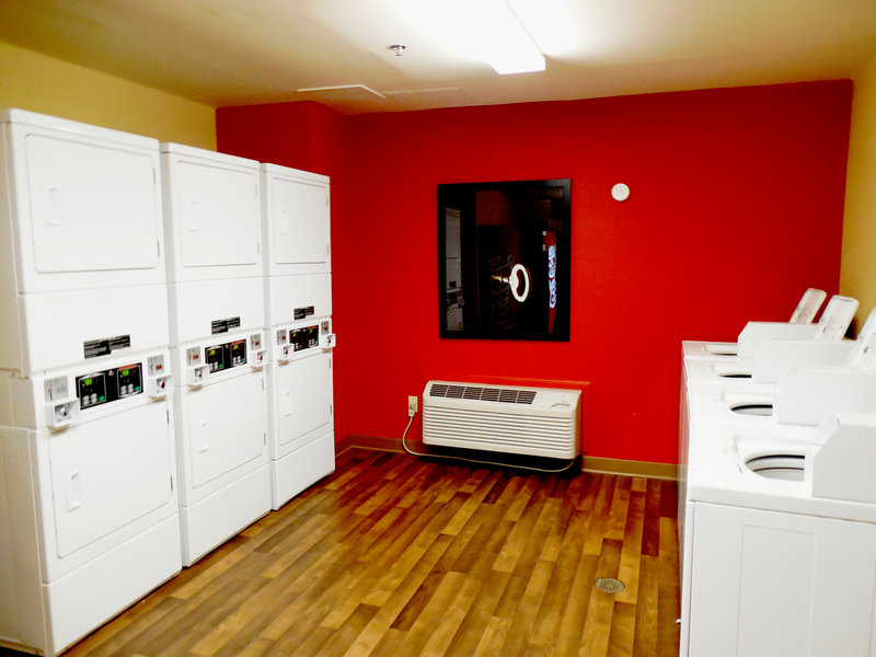 EXTENDED STAY AMERICA - Whitestone, NY