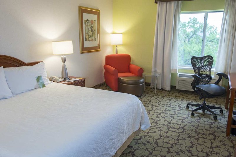 Hilton Garden Inn Redding - Redding, CA