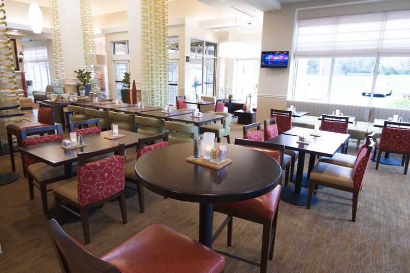 Hilton Garden Inn Redding - Redding, CA
