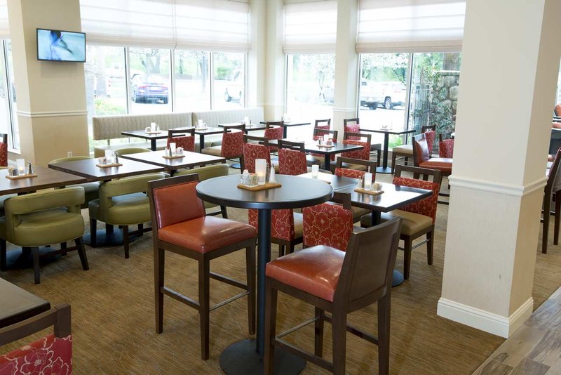 Hilton Garden Inn Redding - Redding, CA